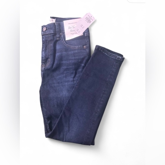 Abercrombie & Fitch Women's High Rise Super Skinny Jeans - Picture 3 of 5